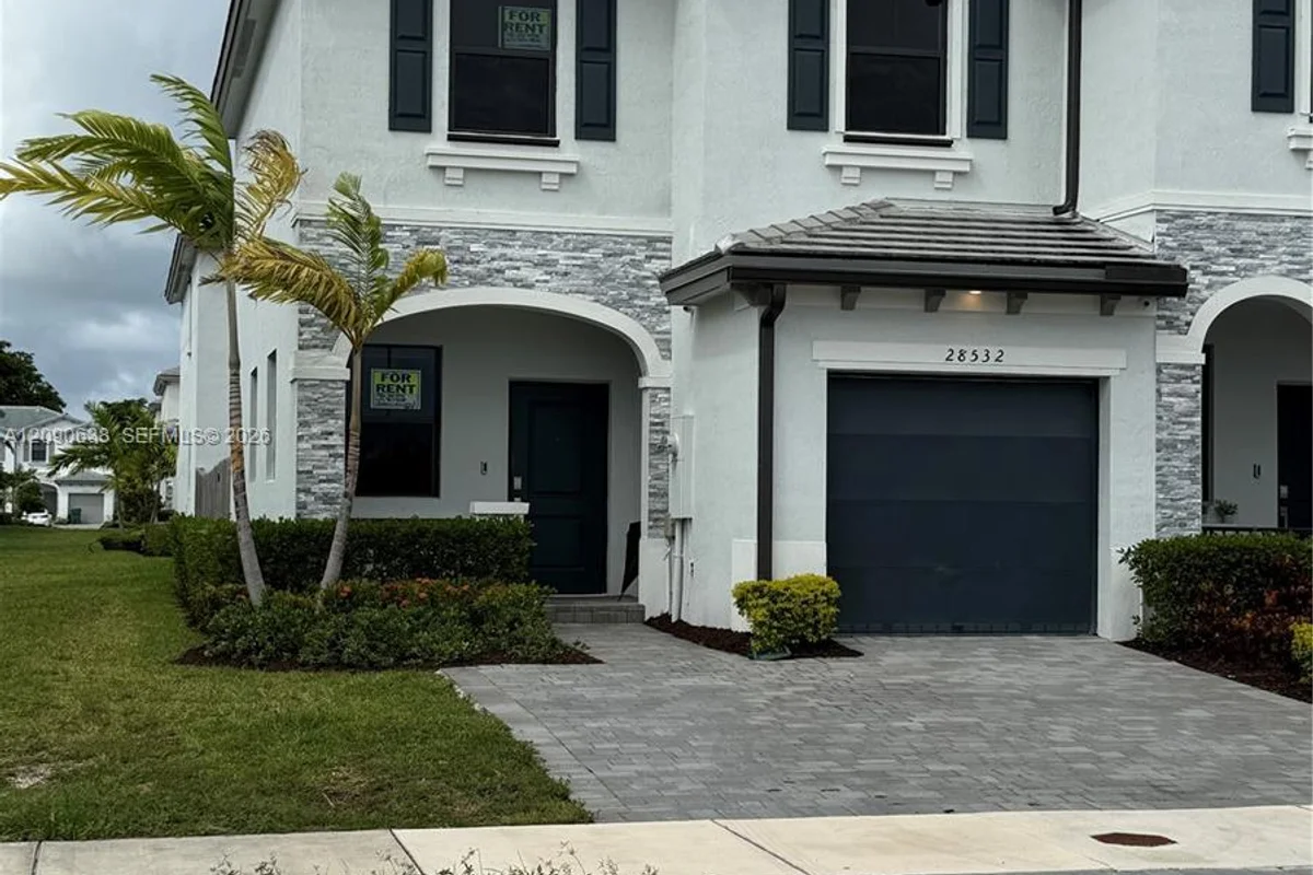 28532 SW 133rd Path, Homestead: photo 1 of 15