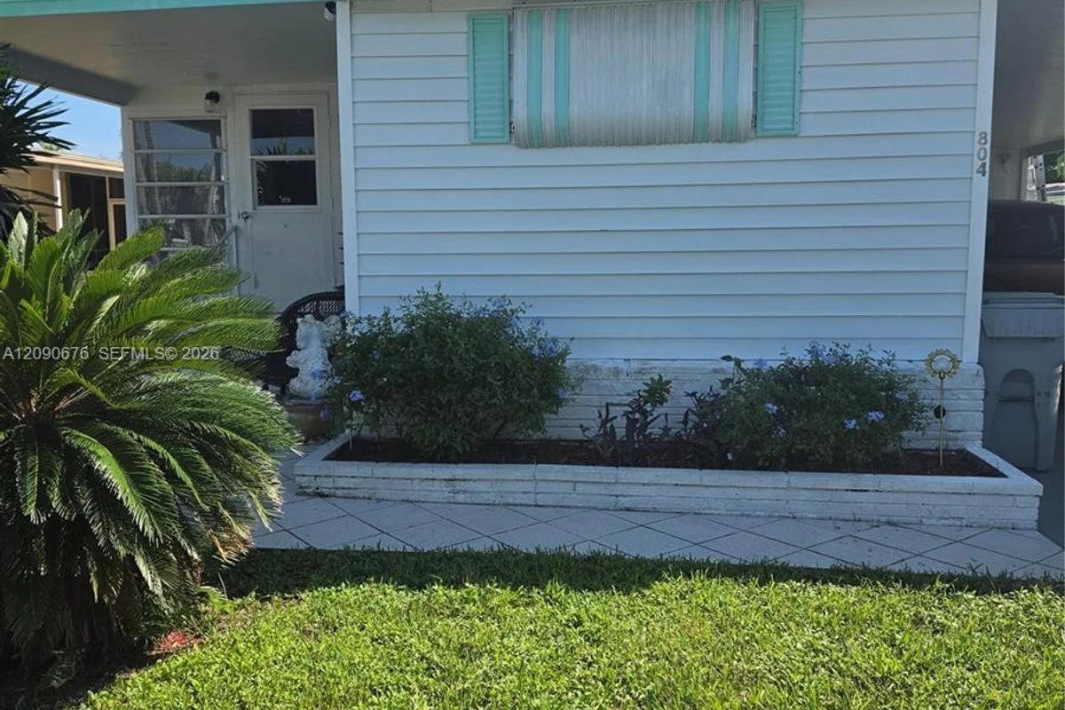 804 Par Dr, Pompano Beach: photo 1 of 19