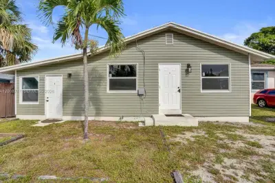 3633 SW 12th Ct, Fort Lauderdale: photo 1 of 26