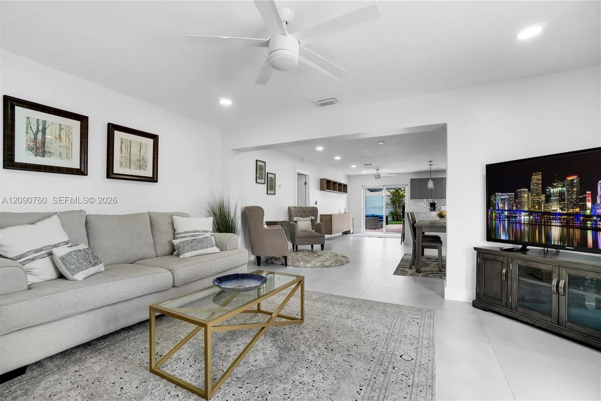 617 NW 30th Ct, Wilton Manors: photo 1 of 36