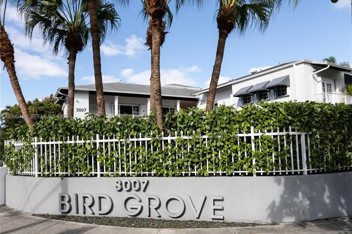 3007 Bird Ave #7, Miami: photo 1 of 14
