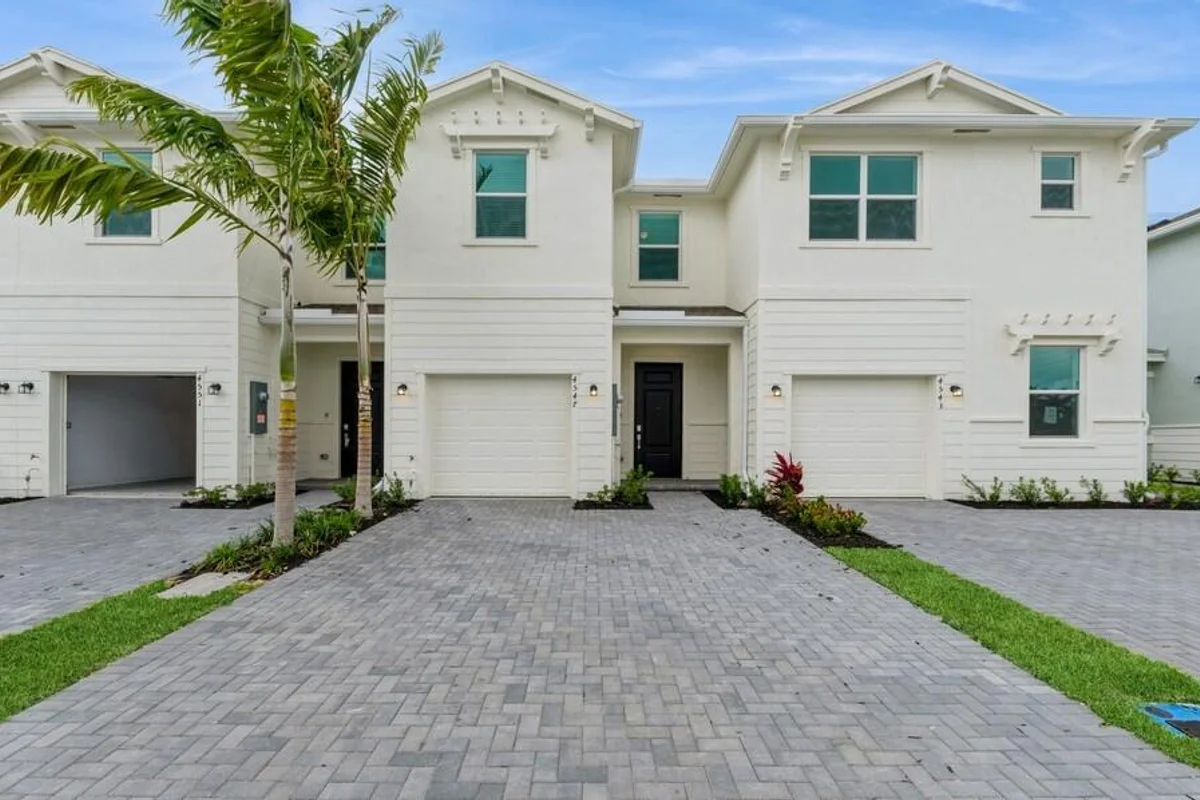 4547 Hollister Ave, Lake Worth: photo 1 of 29