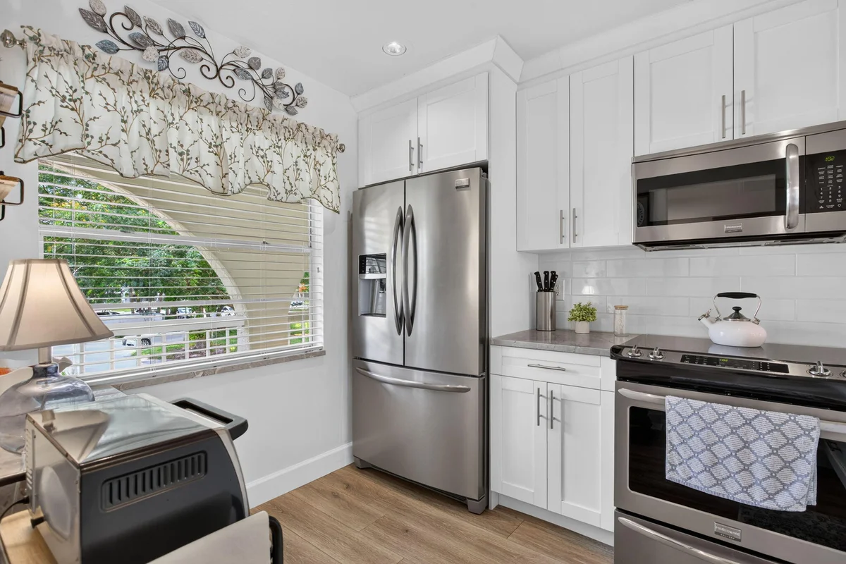 1211 Bahama Bend #F2, Coconut Creek: photo 1 of 45