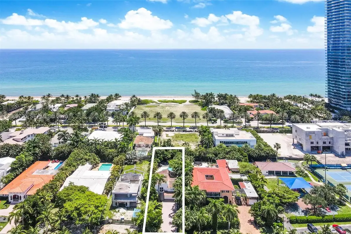 147 Golden Beach Dr, Golden Beach: photo 1 of 30