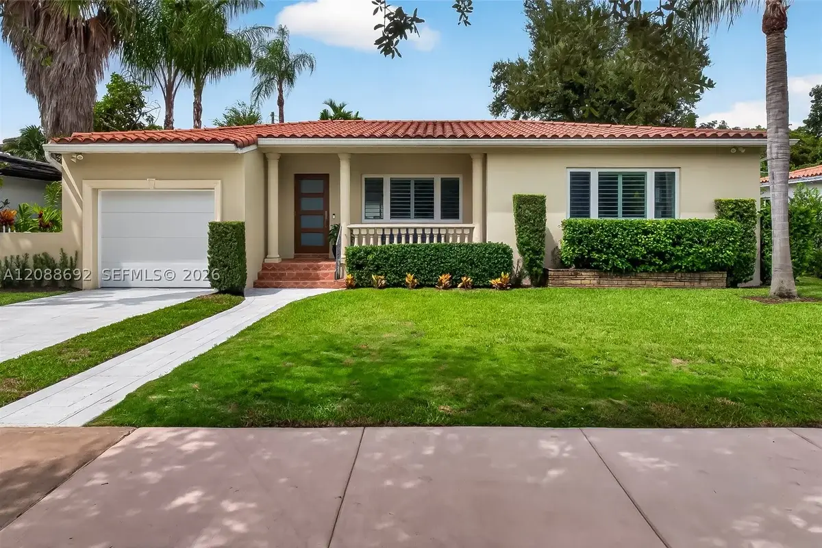 439 Candia Ave, Coral Gables: photo 1 of 65