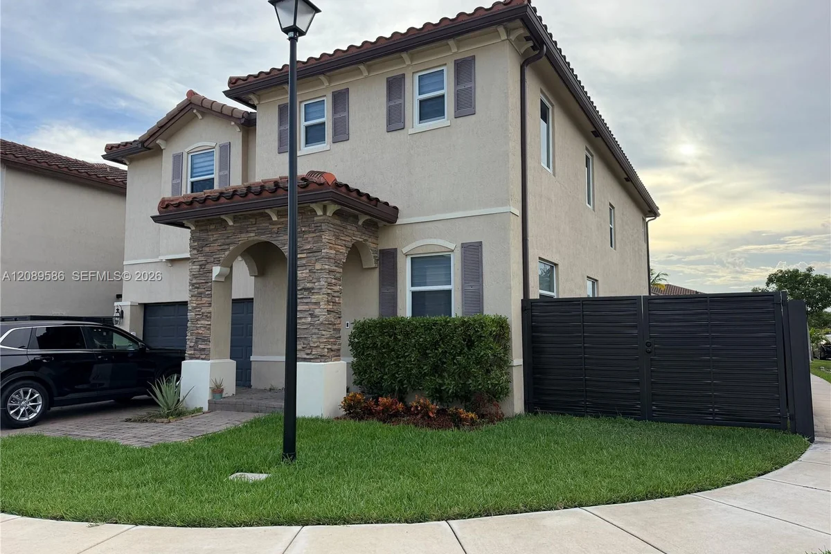 23602 SW 115th Ct, Homestead: photo 1 of 17
