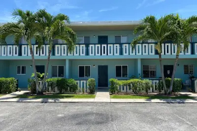 306 E Ocean Ave #106, Boynton Beach: photo 1 of 12