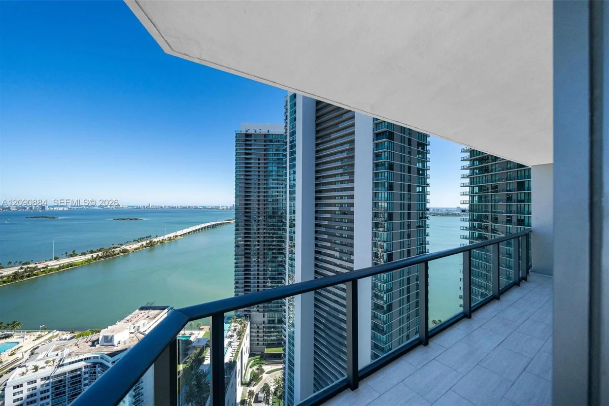 501 NE 31st St #3501, Miami: photo 1 of 29