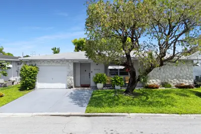 6995 NW 10th Ct, Margate: photo 1 of 38