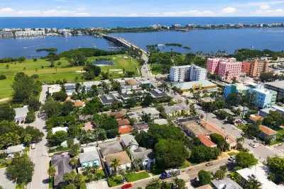 113 N Lakeside Dr #5, Lake Worth Beach: photo 1 of 20