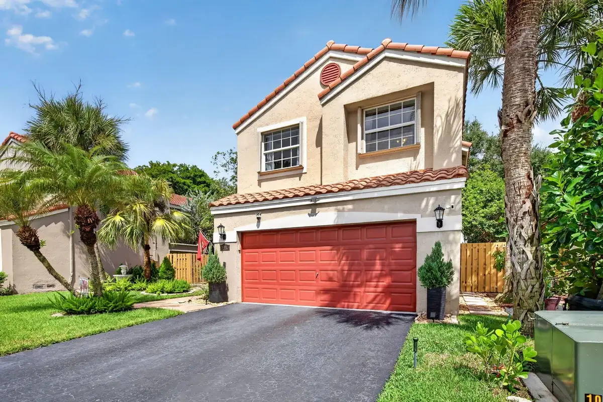 10531 NW 11th Ct, Plantation: photo 1 of 54
