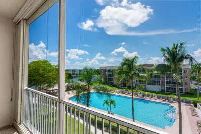 7694 Granville Dr #412E, Tamarac: photo 1 of 50