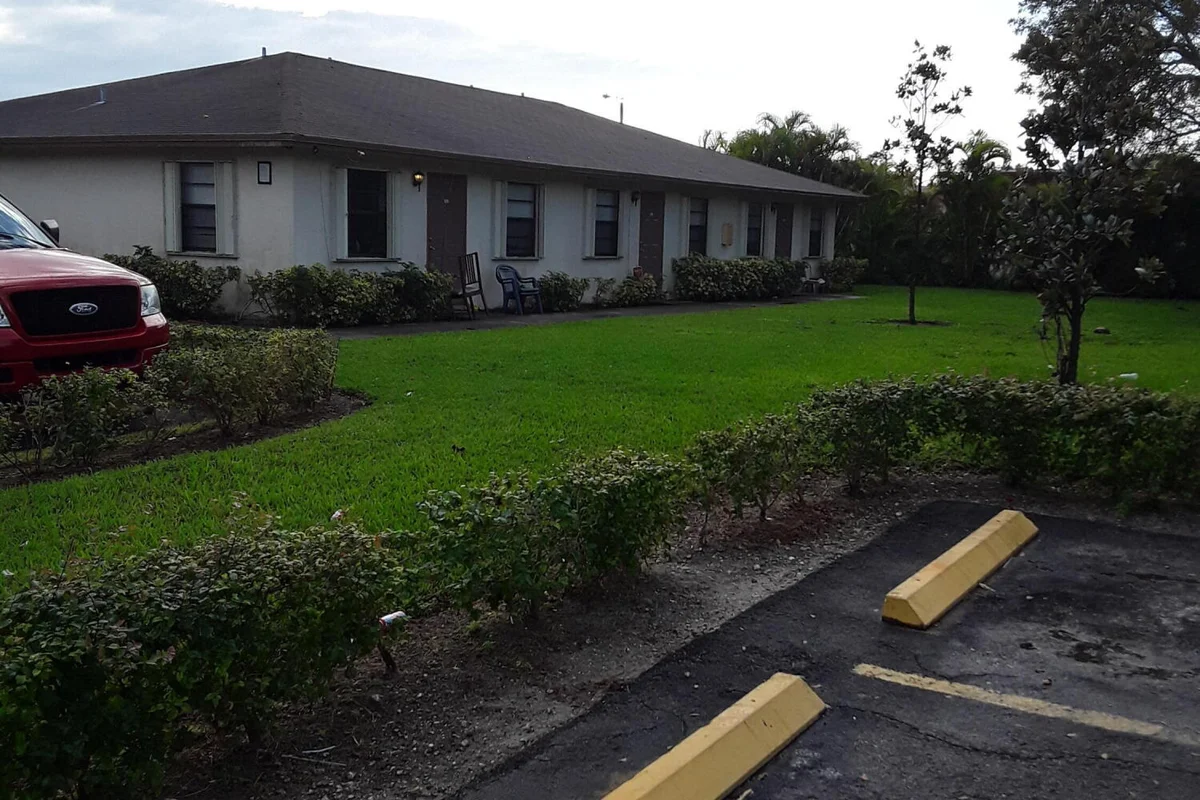 7650 Kimberly Blvd #7654, North Lauderdale: photo 1 of 5