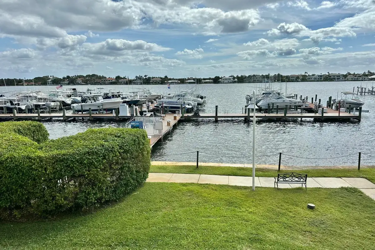 167 Yacht Club Way #204, Hypoluxo: photo 1 of 19