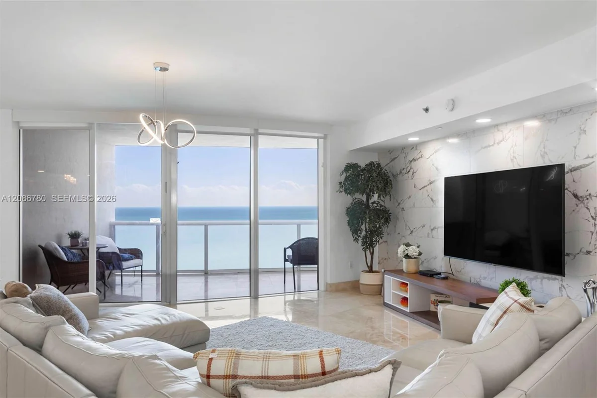 17201 Collins Ave #3304, Sunny Isles Beach: photo 1 of 27