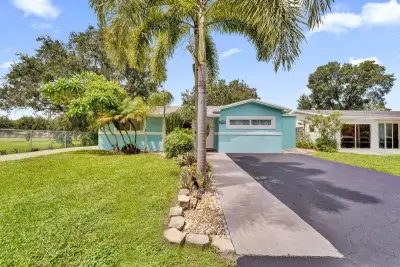 5081 SW 29th Way, Dania Beach: photo 1 of 50