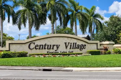 300 SW 134th Way #105E, Pembroke Pines: photo 1 of 23