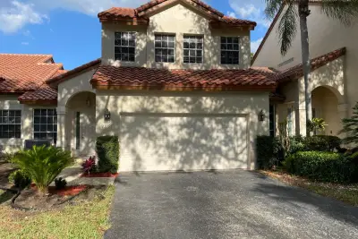 23395 Water Cir, Boca Raton: photo 1 of 11
