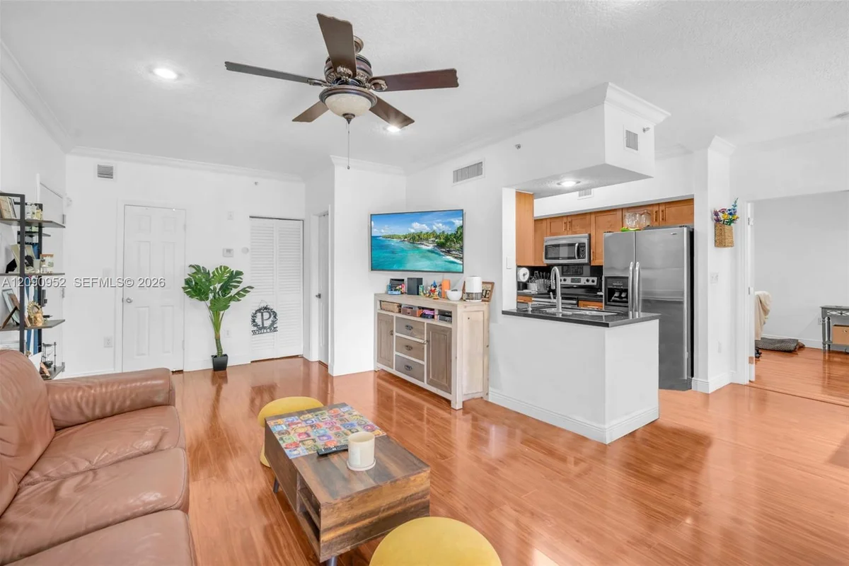 11650 SW 2nd St #16303, Pembroke Pines: photo 1 of 25