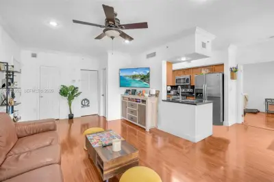 11650 SW 2nd St #16303, Pembroke Pines: photo 1 of 25