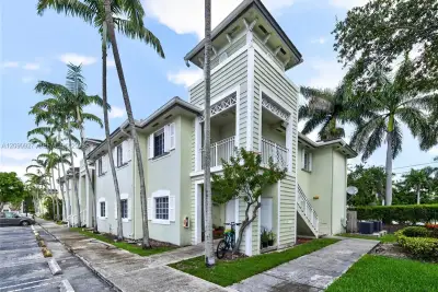 359 NE 27th Ter #204, Homestead: photo 1 of 20