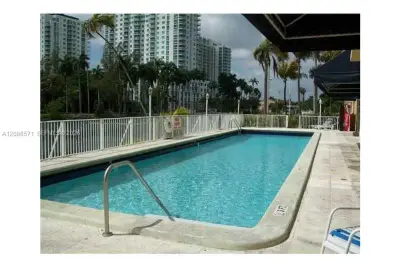 1740 N River Dr #117, Miami: photo 1 of 5
