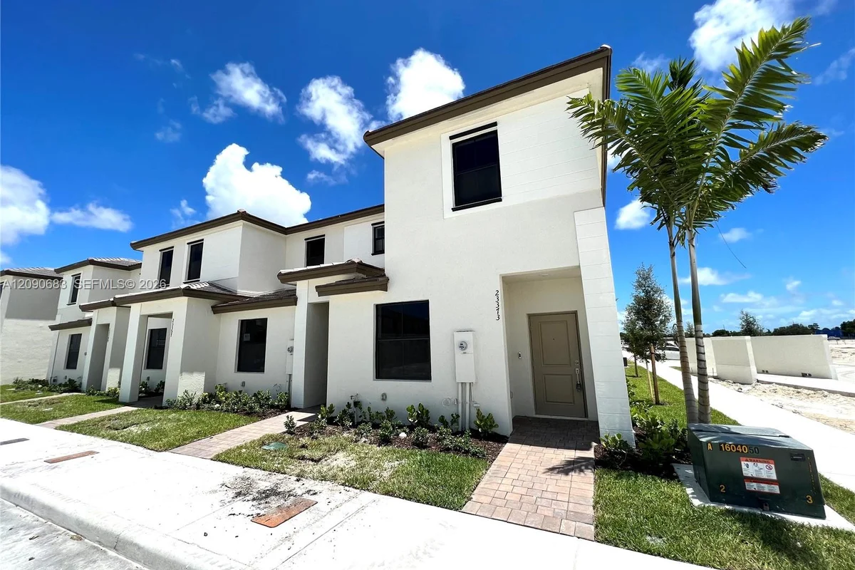 23373 SW 129th Path, Homestead: photo 1 of 19