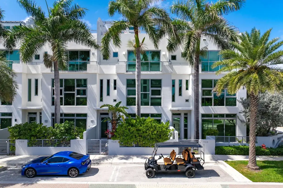 705 Briny Ave, Pompano Beach: photo 1 of 97