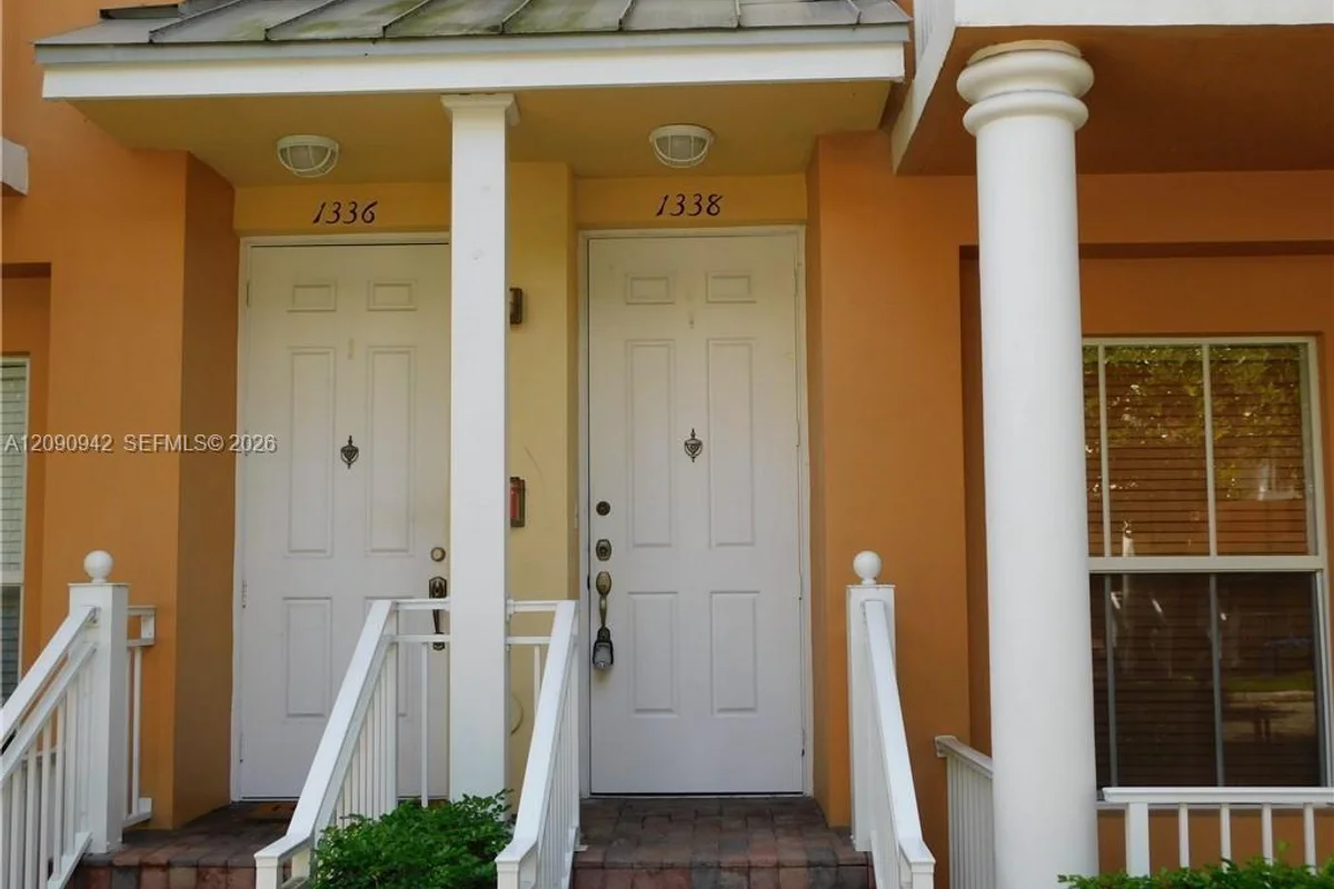 1338 SW 3rd Ct, Fort Lauderdale: photo 1 of 20