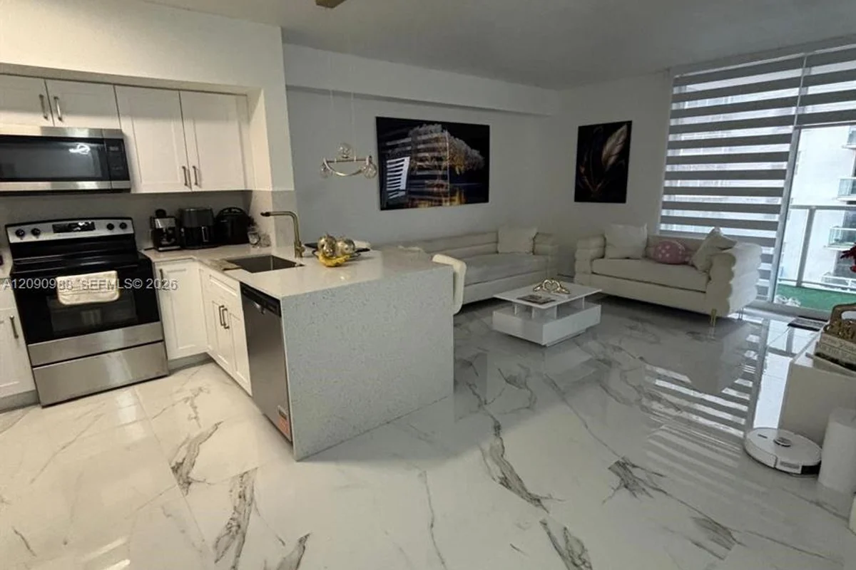 5077 NW 7th St #912, Miami: photo 1 of 27