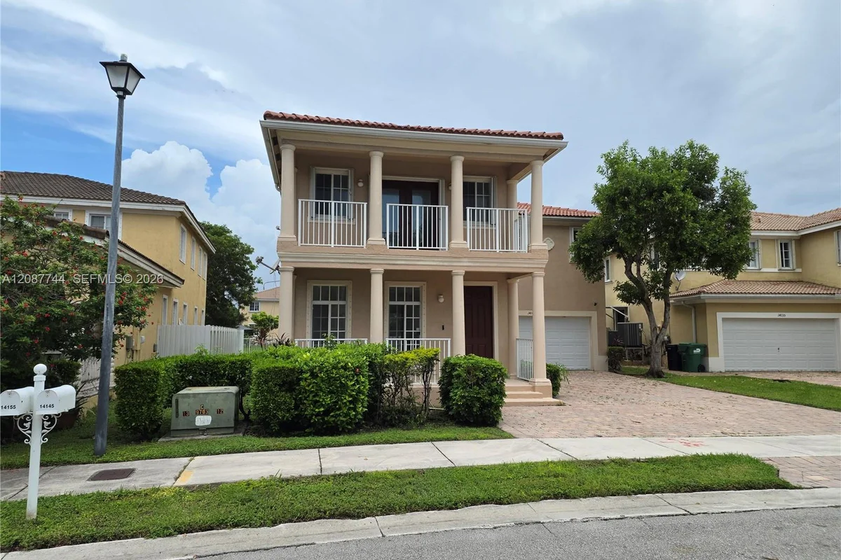 14145 SW 278th St, Homestead: photo 1 of 9