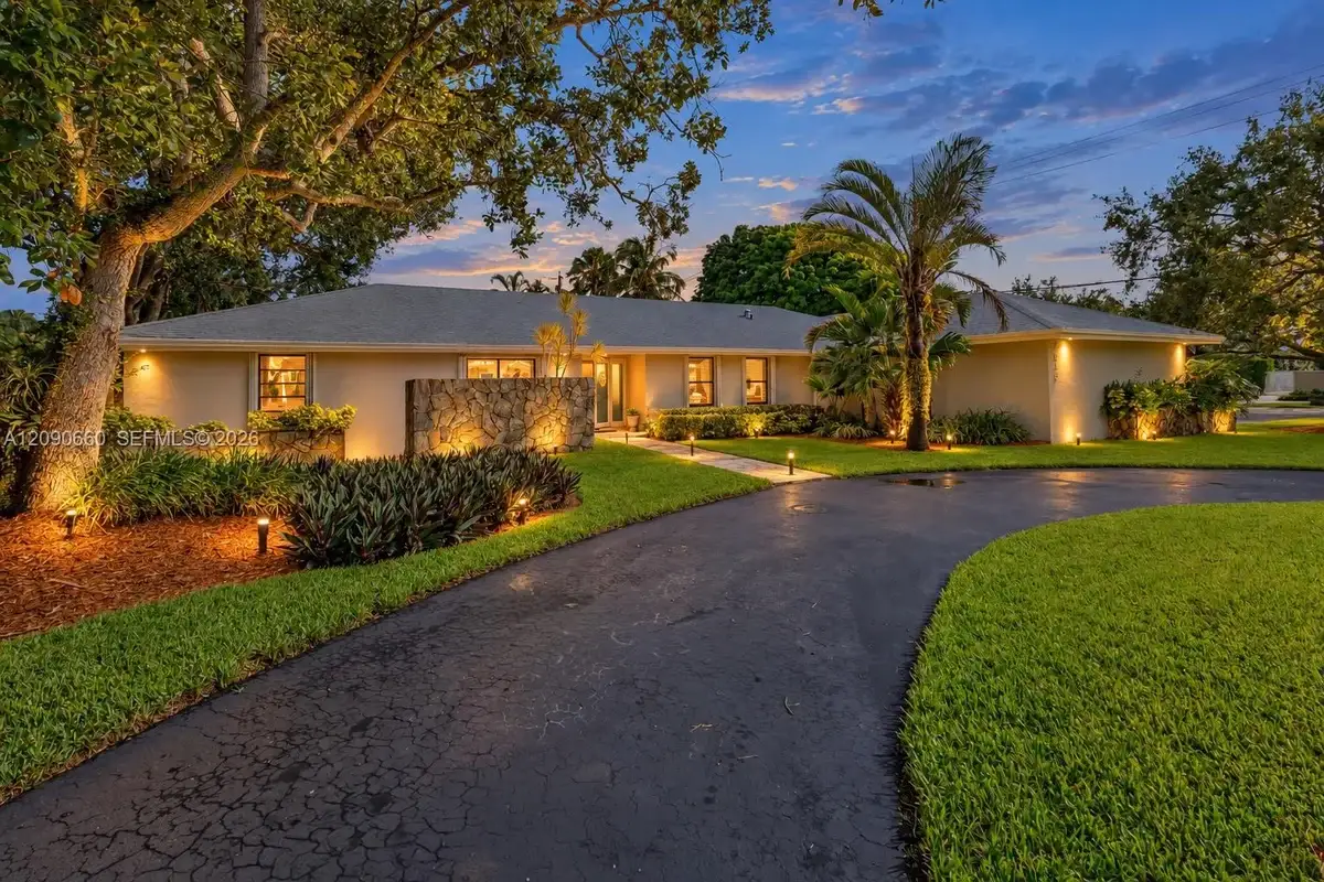 7915 SW 155th St, Palmetto Bay: photo 1 of 73