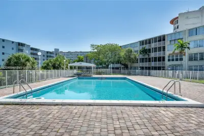 1680 NE 191st St #115-2, Miami: photo 1 of 1