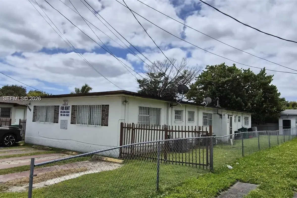 3180 NW 19th Ave #2, Miami: photo 1 of 4
