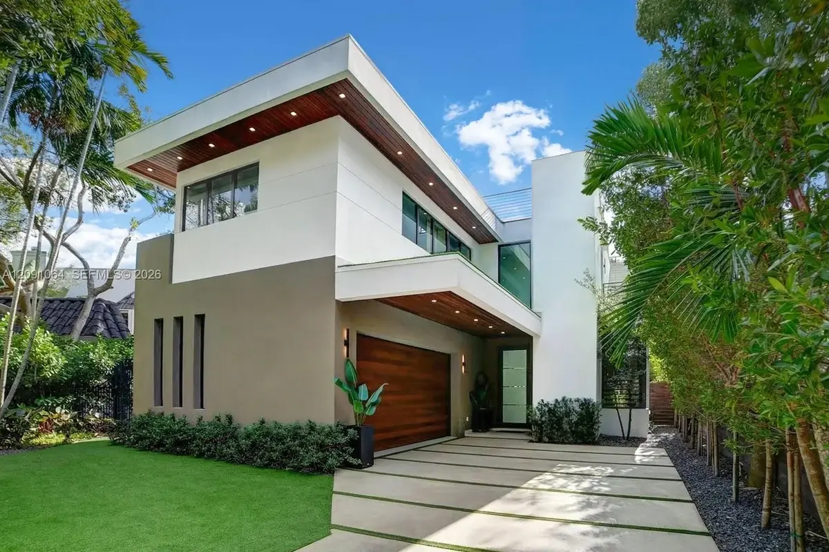 1780 Chucunantah Rd, Miami: photo 1 of 51