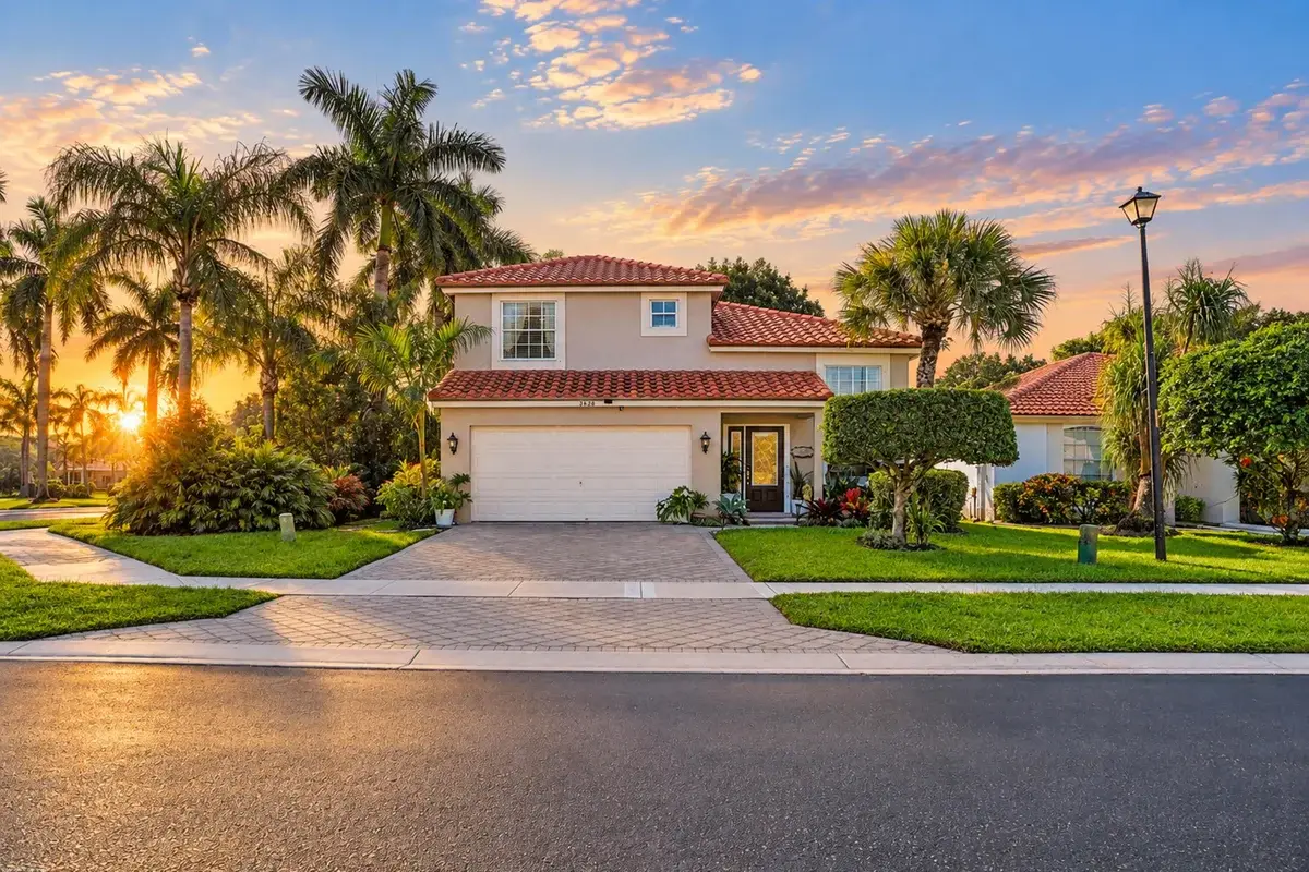 3848 Miramontes Cir, Wellington: photo 1 of 59