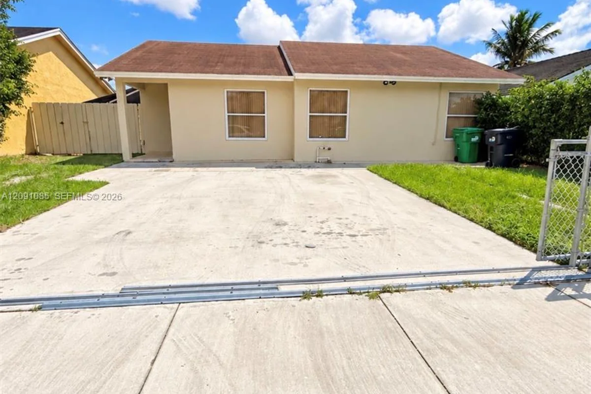 30233 SW 161st Ct, Homestead: photo 1 of 24