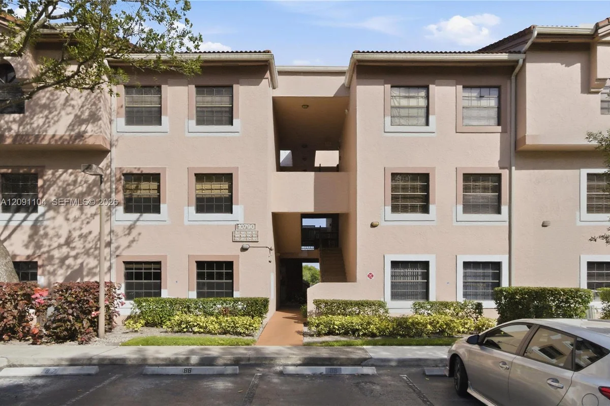 10790 NW 14th St #184, Plantation: photo 1 of 24