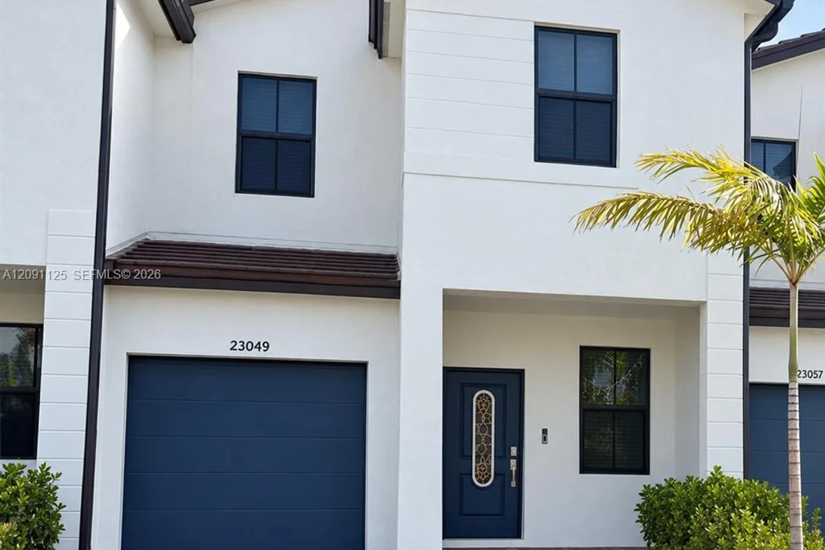 23049 SW 129th Pl, Miami: photo 1 of 23