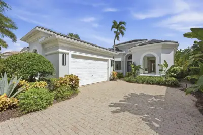 7695 Villa D Este Way, Delray Beach: photo 1 of 32