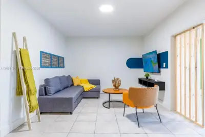1836 NW 16th Ter #1, Miami: photo 1 of 14