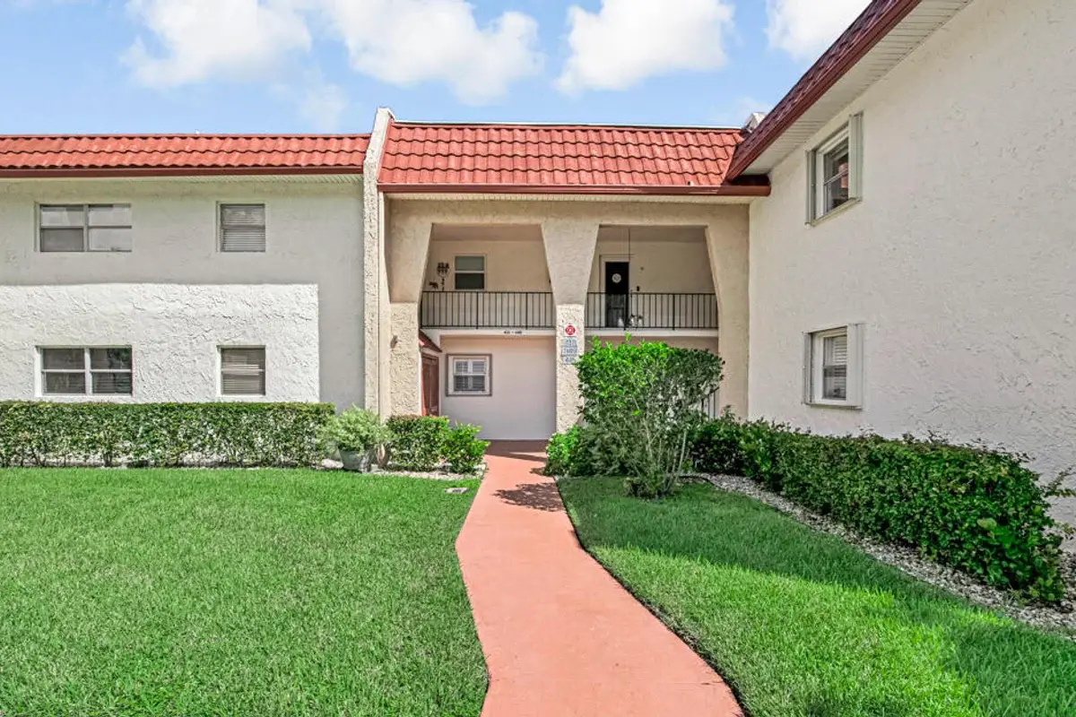 445 Lake Frances Dr, West Palm Beach: photo 1 of 26