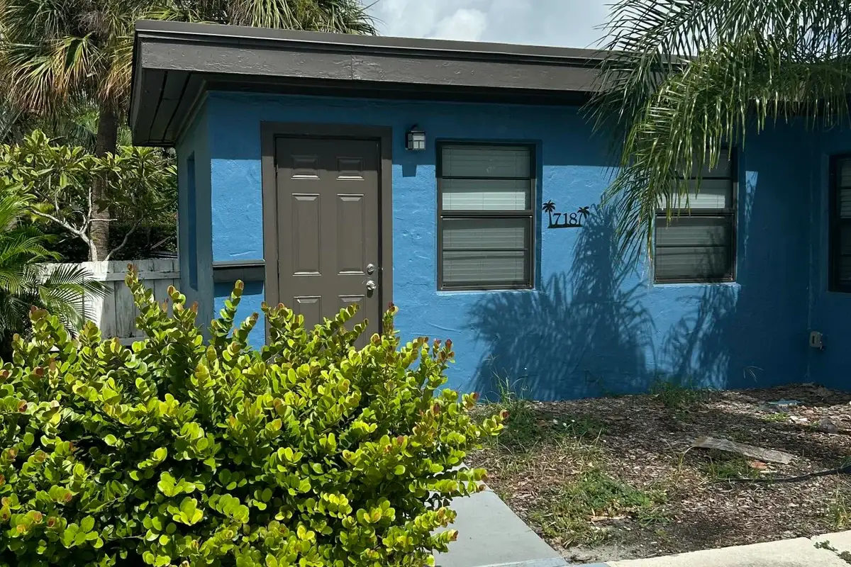 716 3rd Ave N #718, Lake Worth Beach: photo 1 of 12