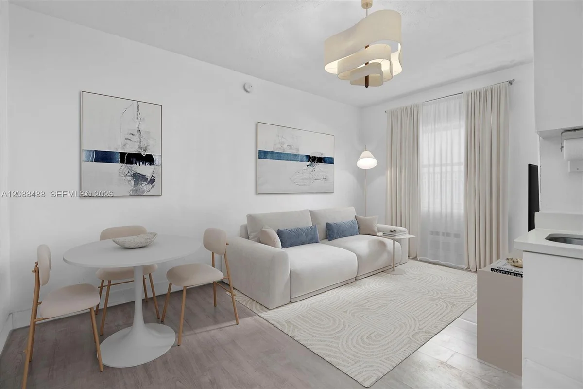335 Ocean Dr #106, Miami Beach: photo 1 of 20