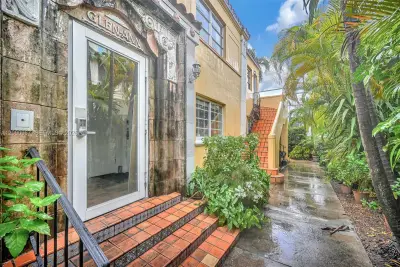 846 Jefferson Ave #8, Miami Beach: photo 1 of 39