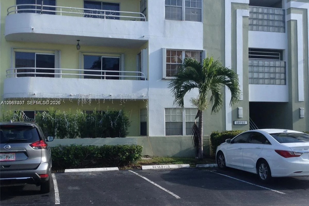 10755 SW 108th Ave #201, Miami: photo 1 of 14