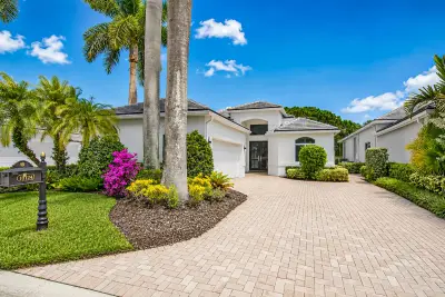 16124 Villa Vizcaya Pl, Delray Beach: photo 1 of 46
