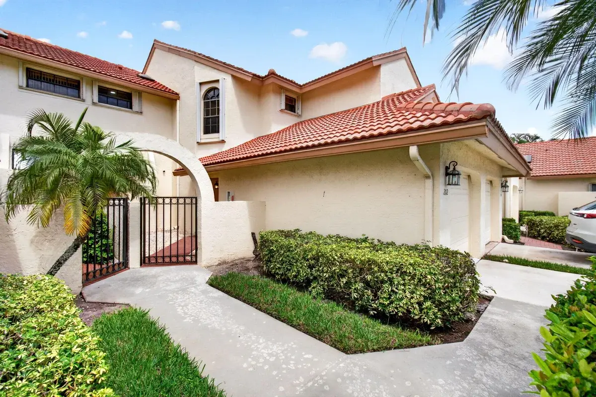 8320 Waterline Dr #202, Boynton Beach: photo 1 of 46