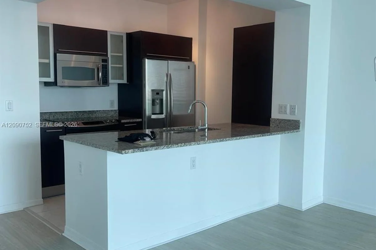 951 Brickell Ave #2803, Miami: photo 1 of 24