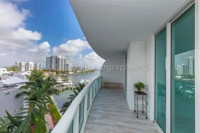 7910 Harbor Island Dr #507, North Bay Village: photo 1 of 38